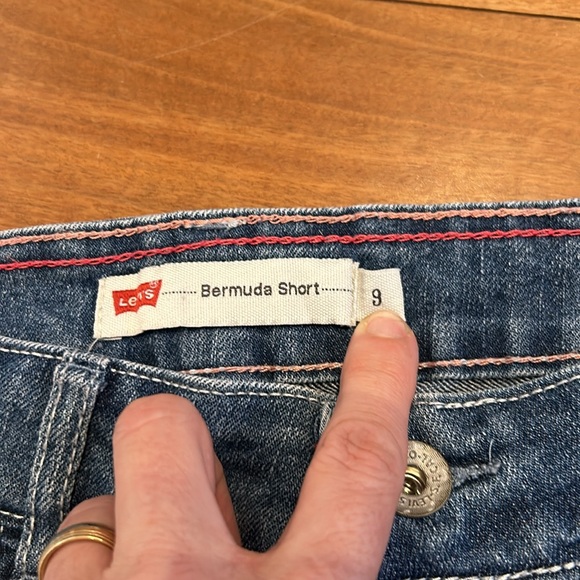 Levi’s Bermuda Shorts with Red, White and Blue accents - Picture 6 of 9